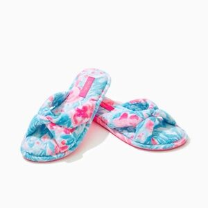 NWT Lilly Pulitzer Printed Velour Terry Slippers Bondi Blue My Little Peony